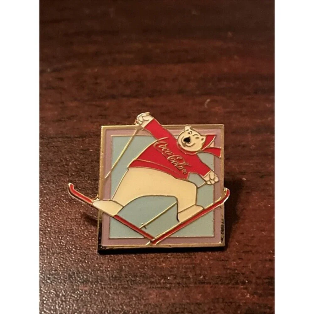 Coca-Cola Coke Polar‎ Bear Winter Skiing Lapel Pin